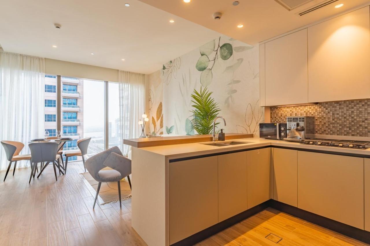 Desert Living Luxury Condo - Jumeirah Living Marina Gate 두바이 외부 사진