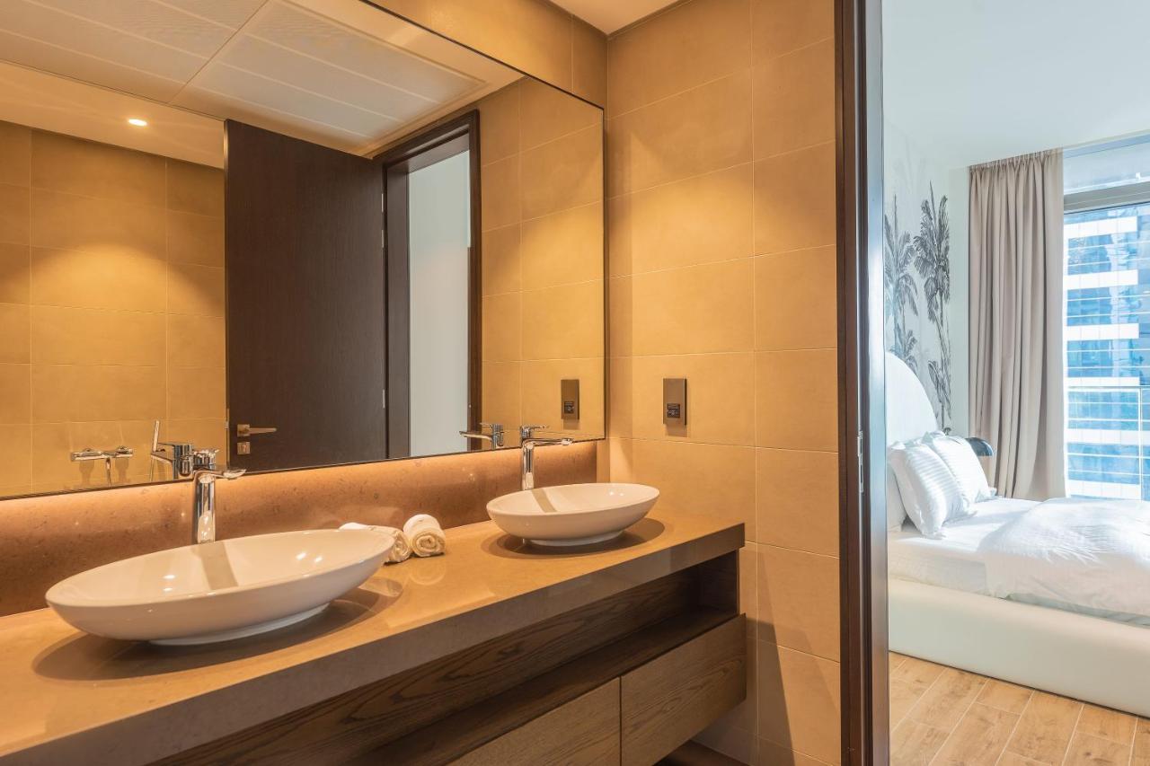 Desert Living Luxury Condo - Jumeirah Living Marina Gate 두바이 외부 사진