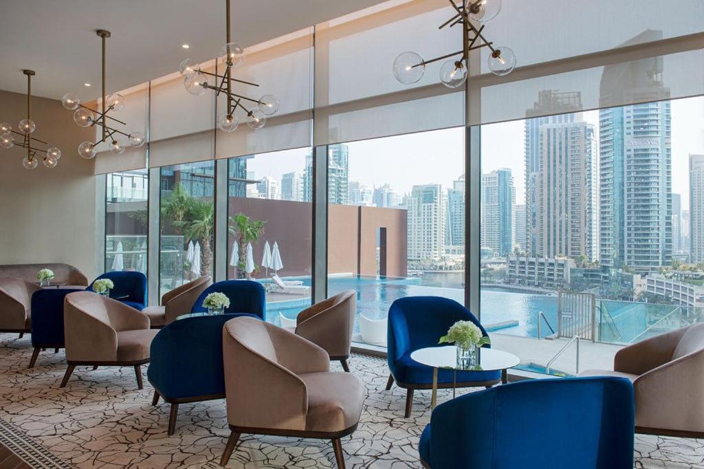 Desert Living Luxury Condo - Jumeirah Living Marina Gate 두바이 외부 사진